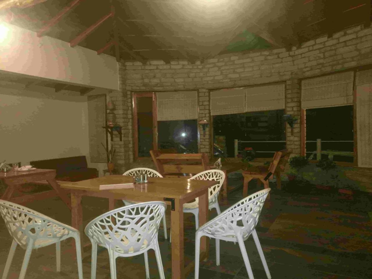 Simba Cafe & Lodge Binsar Exterior foto
